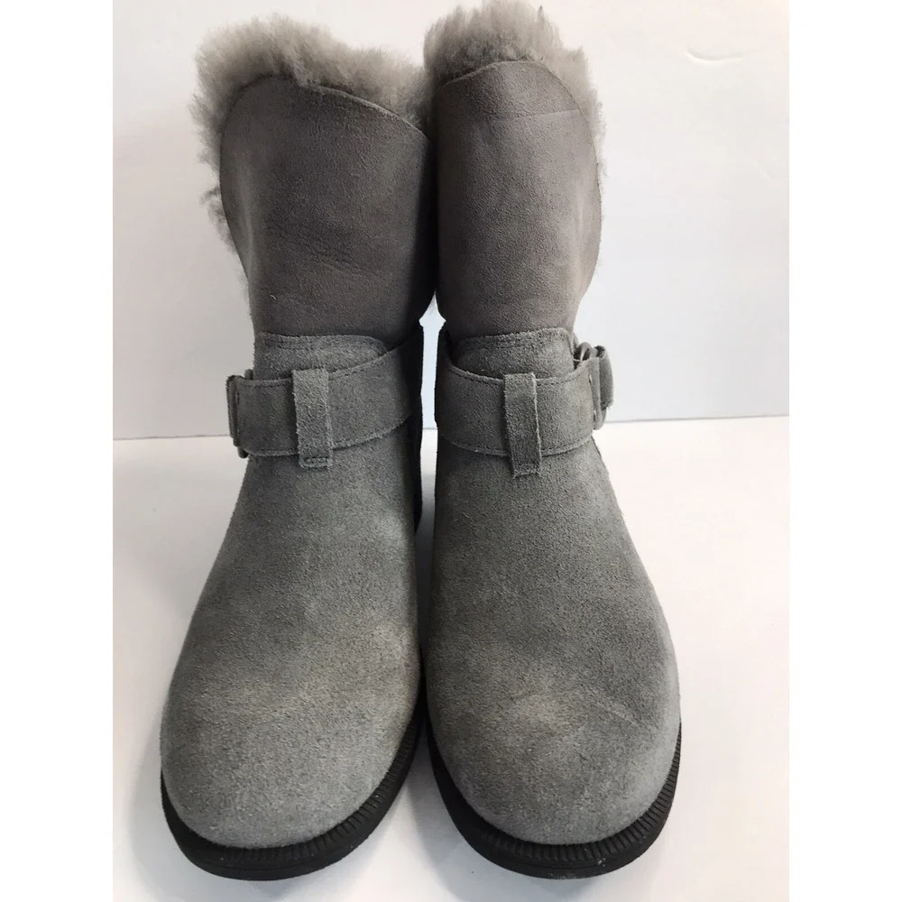 Women's ugg bodie charcoal grey faux fur lined buckle water proof boot‎ size 6